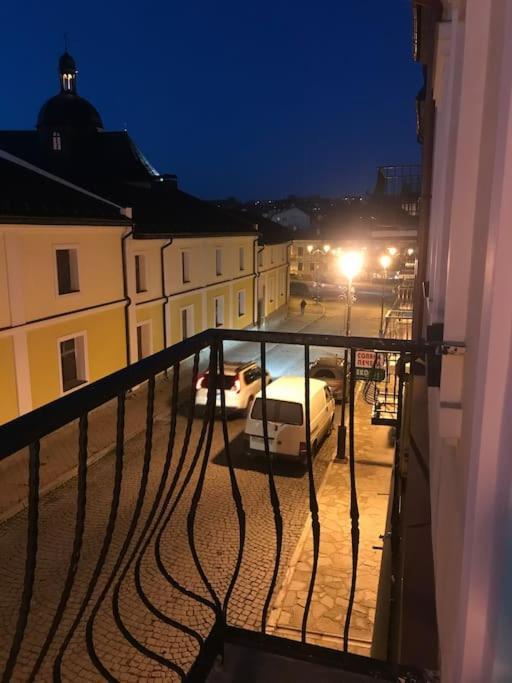 On Zarwanska Street Apartment Kamianets-Podilskyi